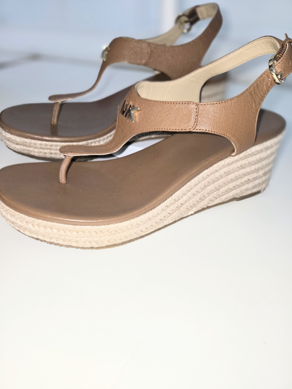 Michael Kors Tan Espadrille Leather Wedge Heel Thong Sandal Women's Size 8.5 - Picture 2 of 13